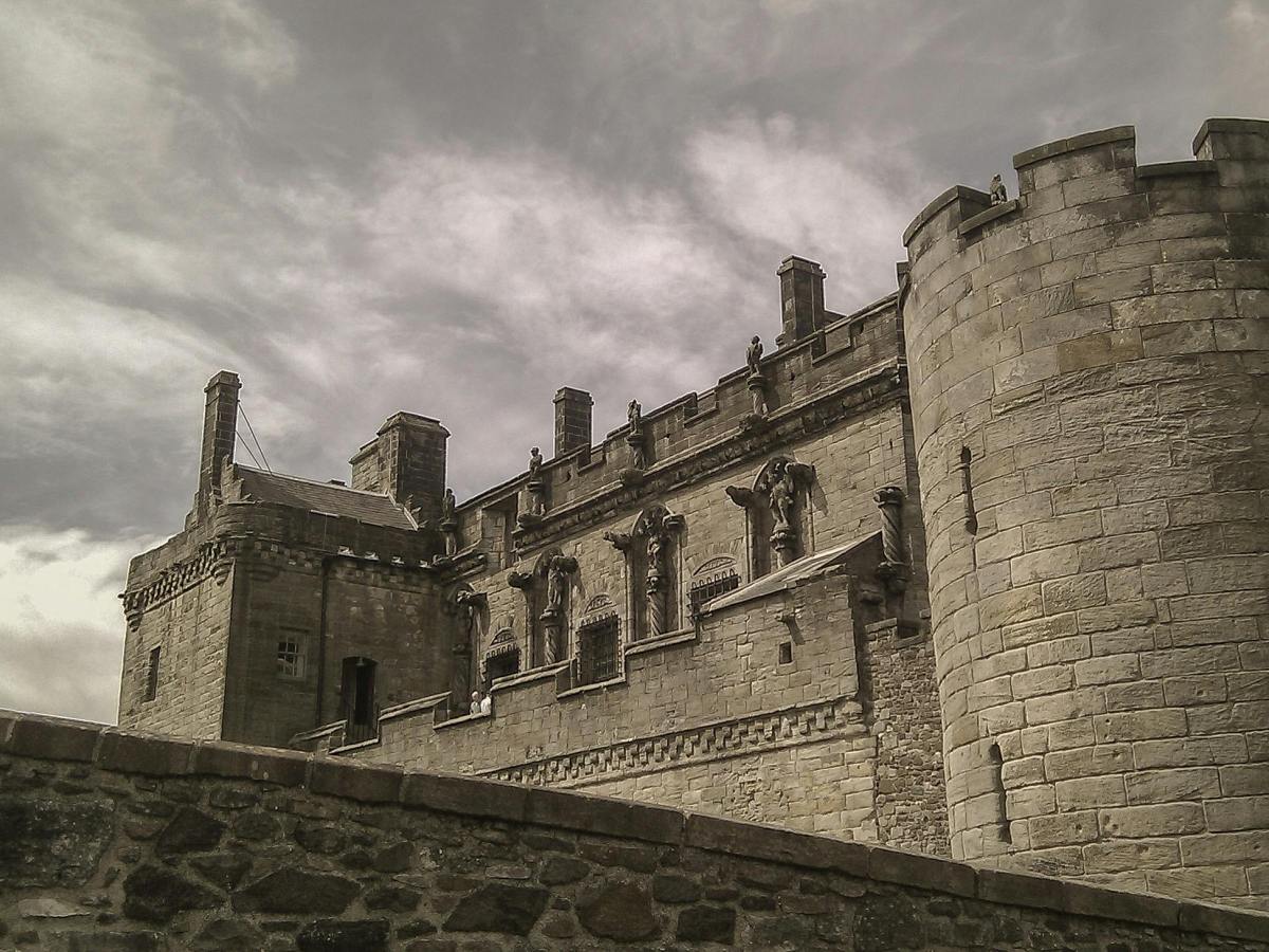 C’EST QUOI CETTE ÉTRANGE PASSION QUI ME TRANSFORME EN UN PERSONNAGE DU SEIGNEUR DES ANNEAUX&nbsp;?